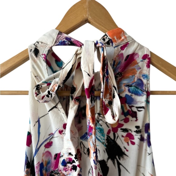 Staccato Maxi Halter Floral Abstract Dress - Picture 5 of 10